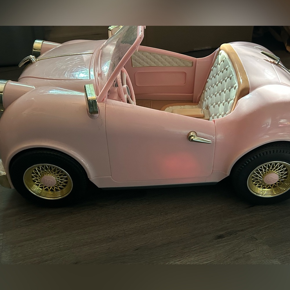Our Generation convertible for 18 inch dolls